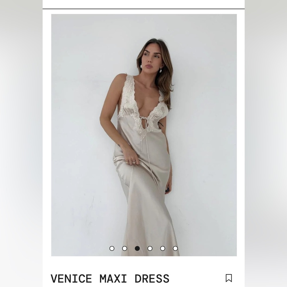 Rumored Venice Maxi Dress Size M
